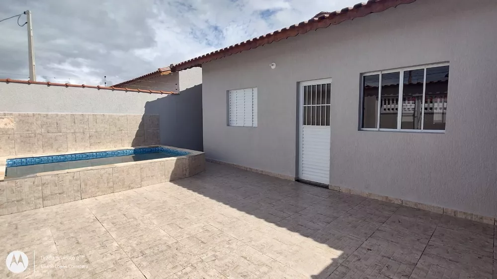 Casa à venda com 2 quartos, 68m² - Foto 2