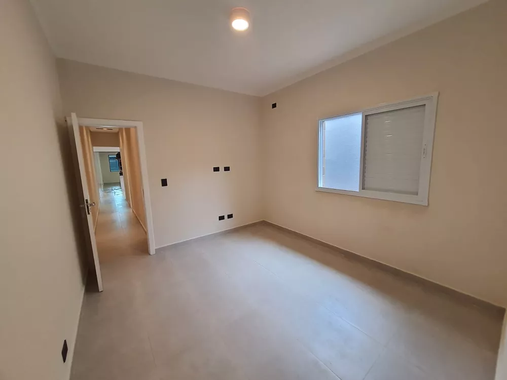 Casa à venda com 2 quartos, 74m² - Foto 4