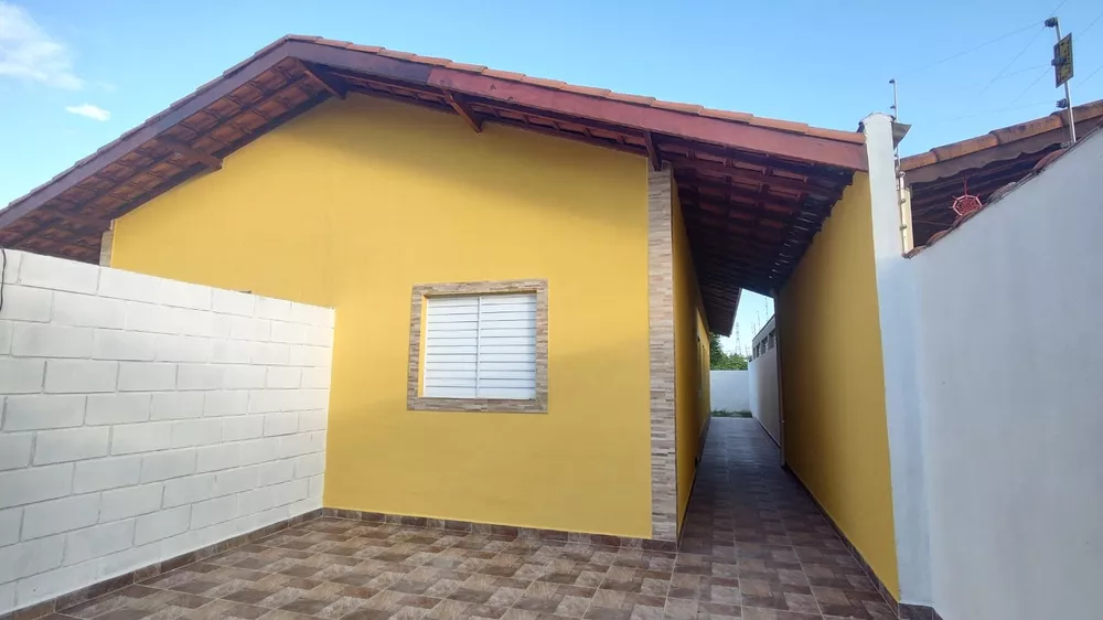 Casa à venda com 2 quartos, 60m² - Foto 1