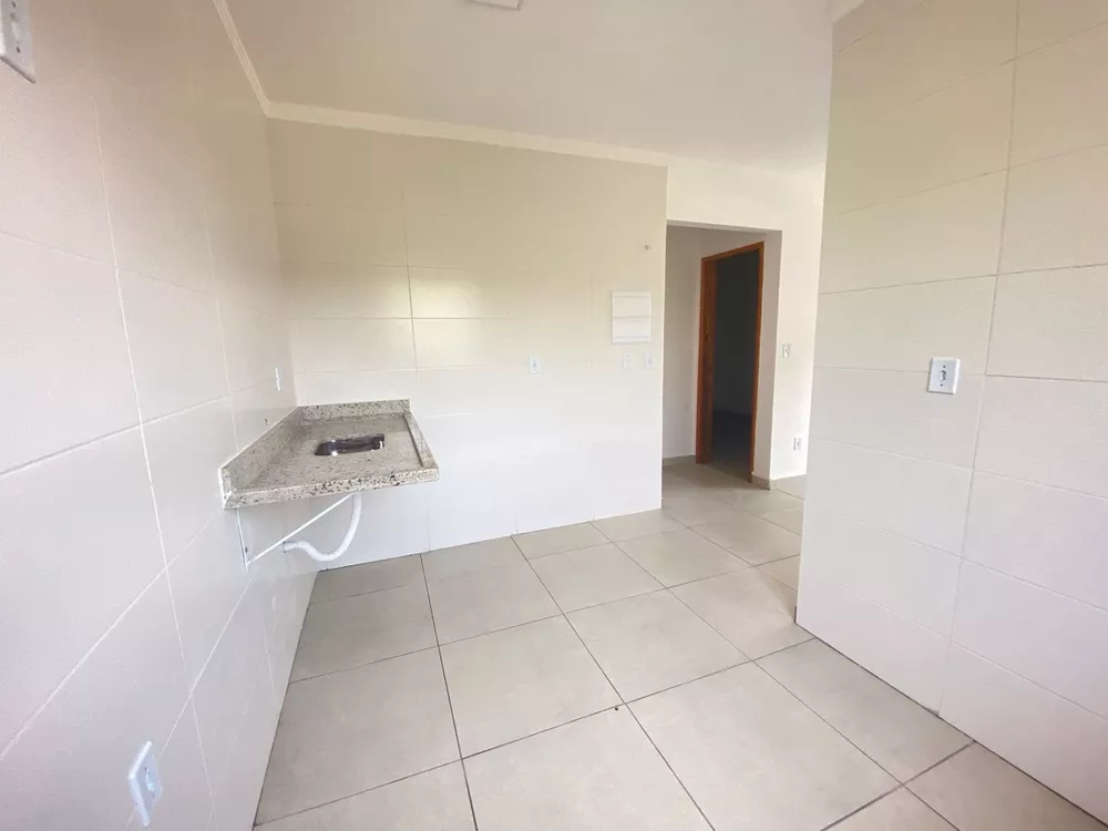 Casa à venda com 2 quartos, 44m² - Foto 3