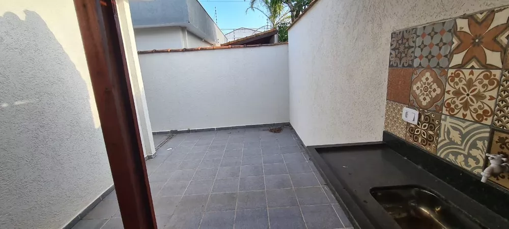 Casa à venda com 2 quartos, 150m² - Foto 3