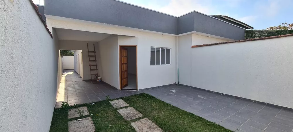 Casa à venda com 2 quartos, 150m² - Foto 1