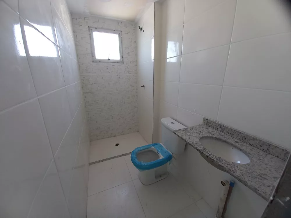 Apartamento à venda com 2 quartos, 77m² - Foto 2