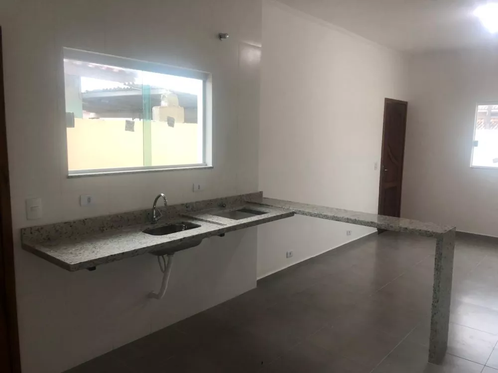 Casa à venda com 2 quartos, 59m² - Foto 3