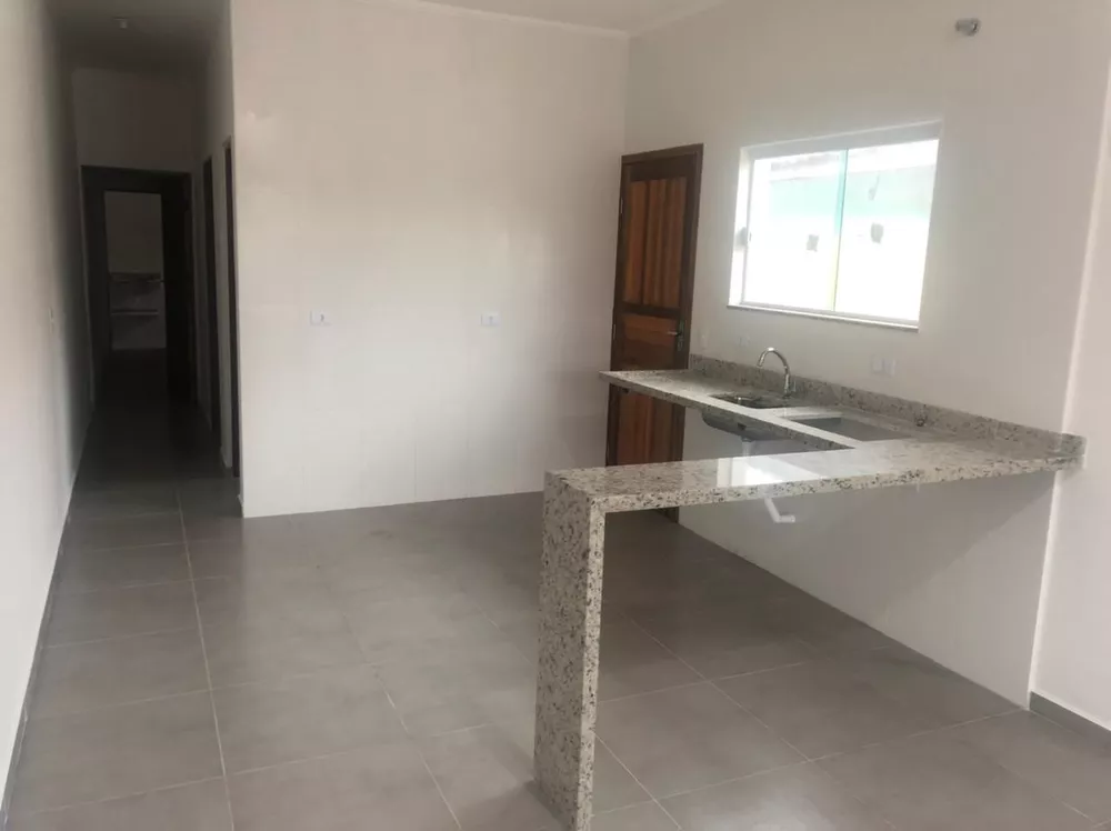 Casa à venda com 2 quartos, 59m² - Foto 4