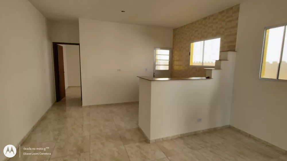 Casa à venda com 2 quartos, 55m² - Foto 3