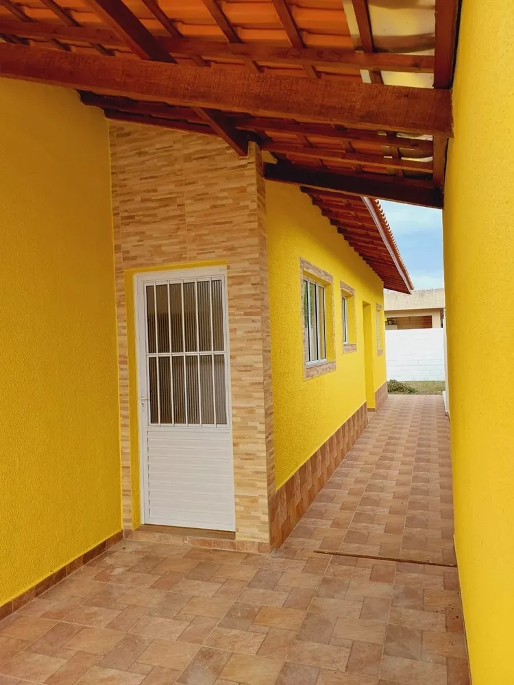 Casa à venda com 2 quartos, 55m² - Foto 2