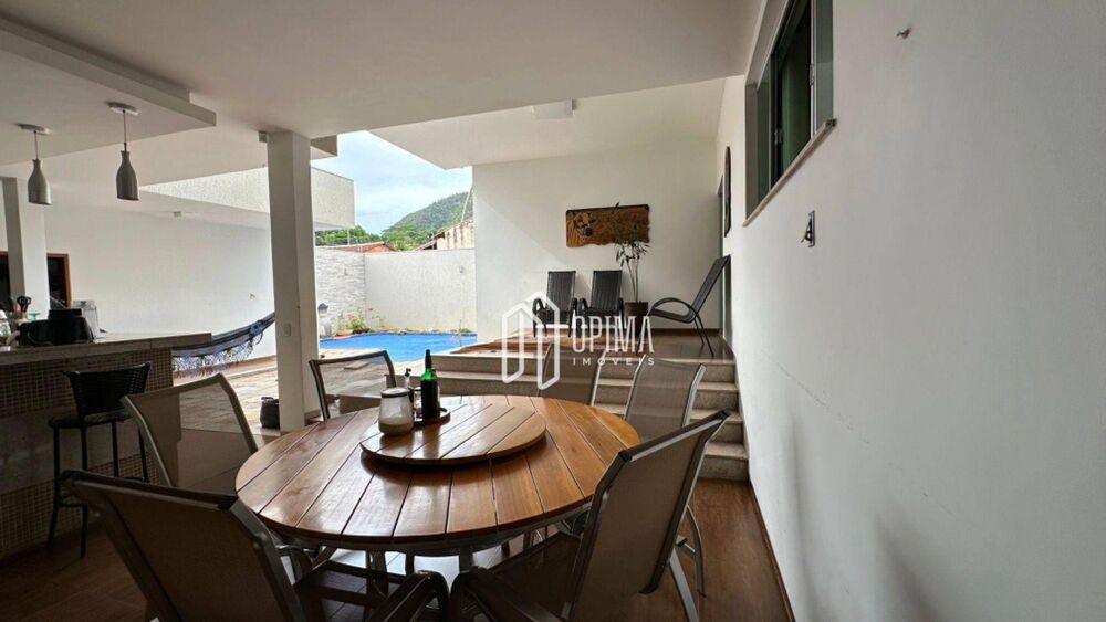 Casa, 3 quartos, 272 m² - Foto 2