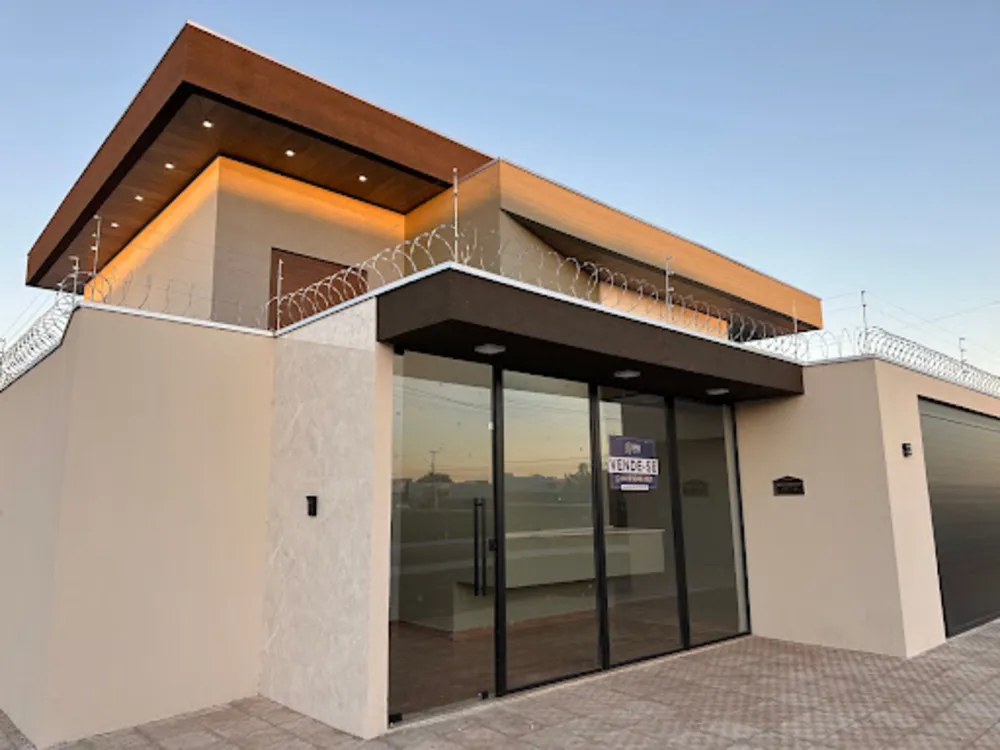 Casa, 3 quartos, 215 m² - Foto 1