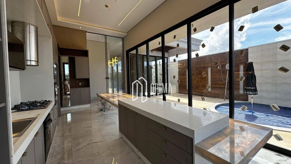 Casa à venda com 3 quartos, 240m² - Foto 7