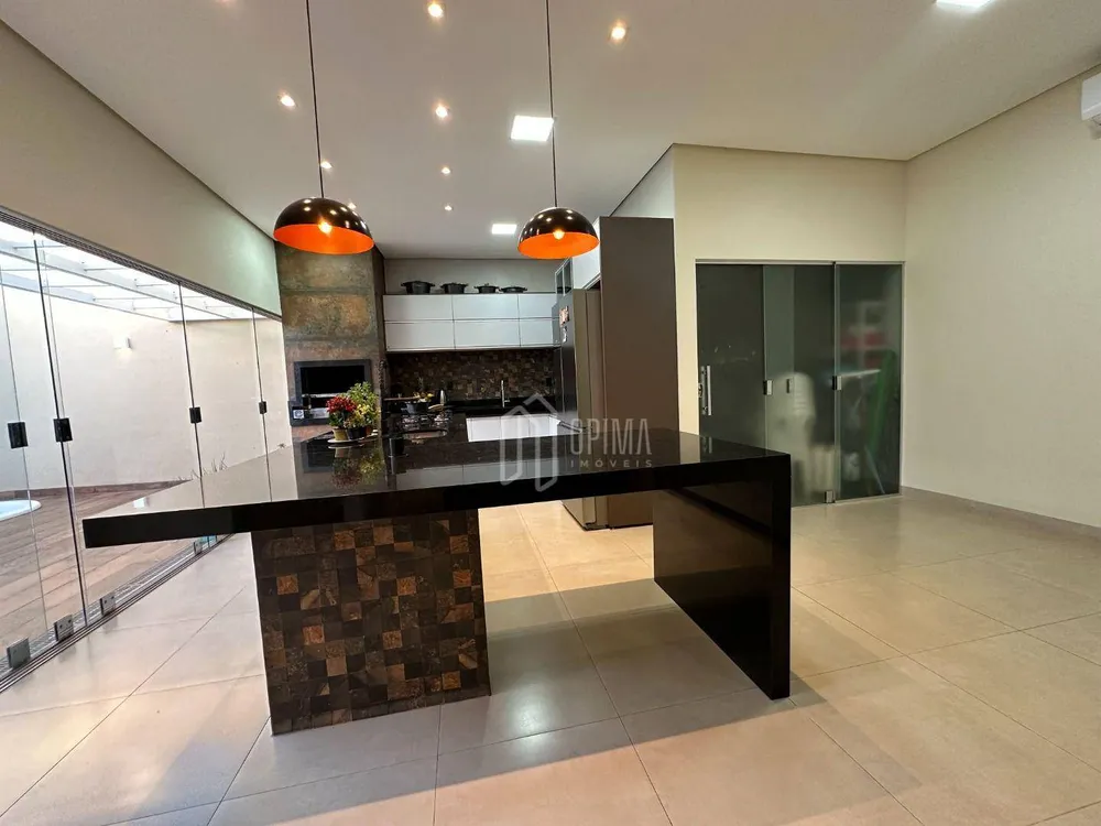 Casa, 3 quartos, 220 m² - Foto 11
