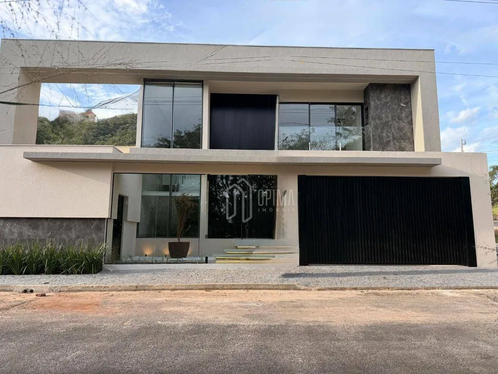 Sobrado, 4 quartos, 245 m² - Foto 1