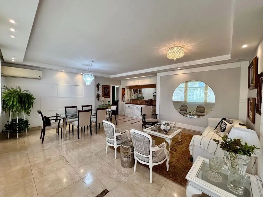 Apartamento, 3 quartos, 202 m² - Foto 1