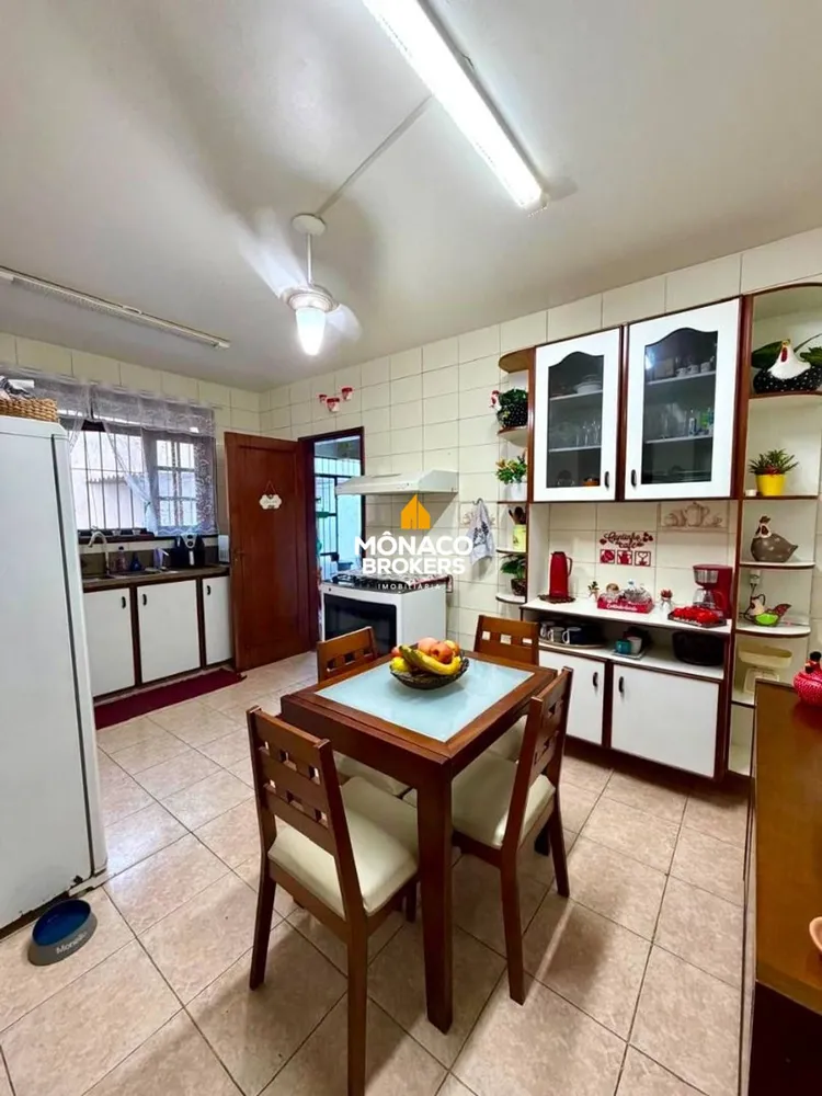 Casa, 3 quartos, 200 m² - Foto 35