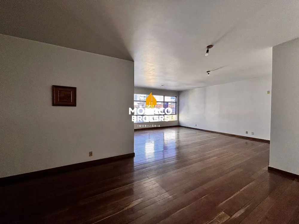 Apartamento, 4 quartos, 225 m² - Foto 1