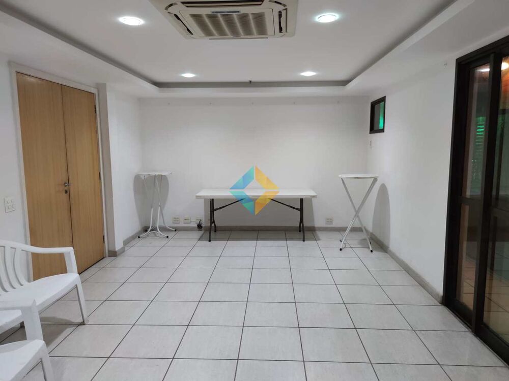 Apartamento para alugar com 3 quartos, 125m² - Foto 31