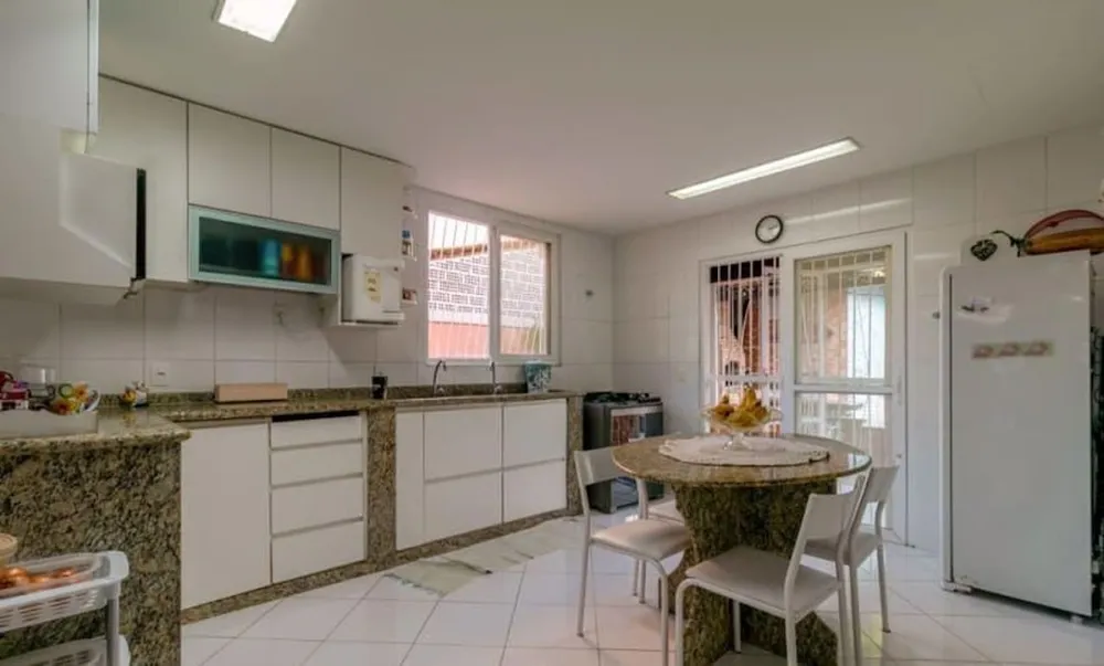 Casa, 3 quartos, 310 m² - Foto 27