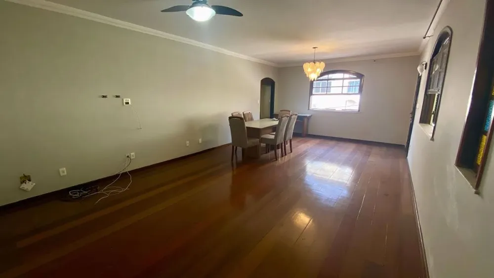 Casa, 4 quartos, 245 m² - Foto 4