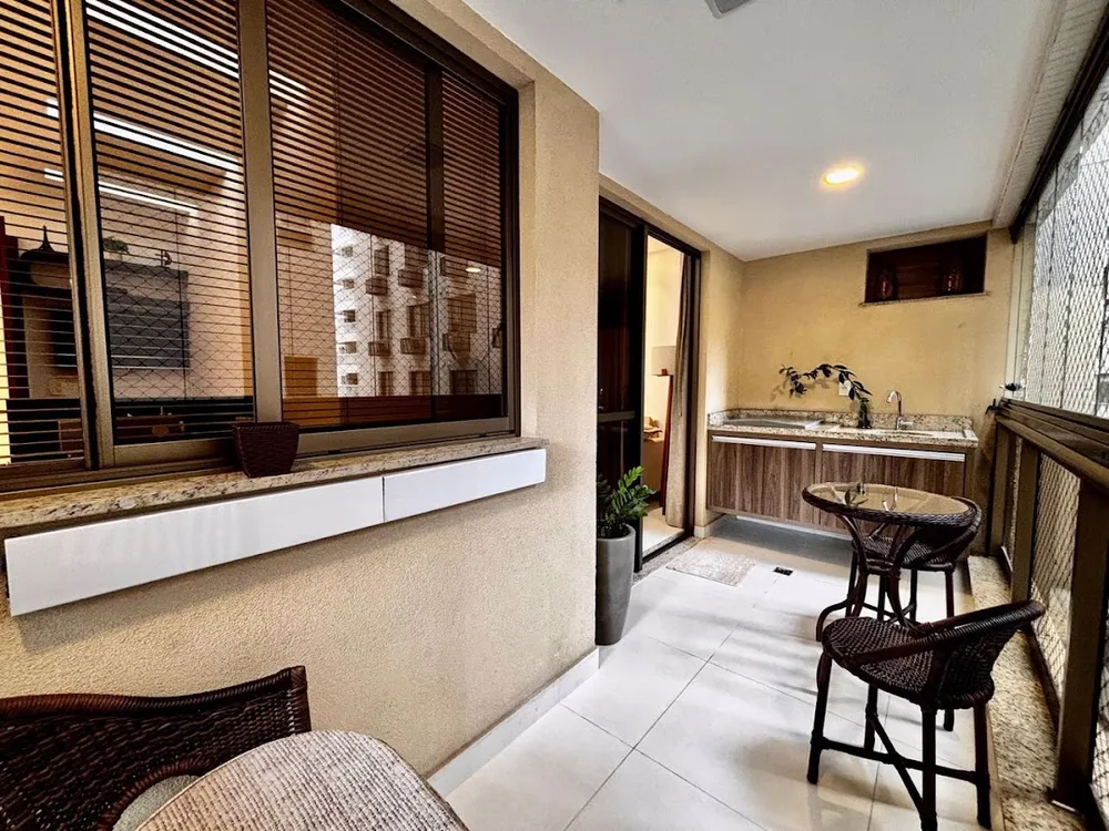 Apartamento, 3 quartos, 100 m² - Foto 1