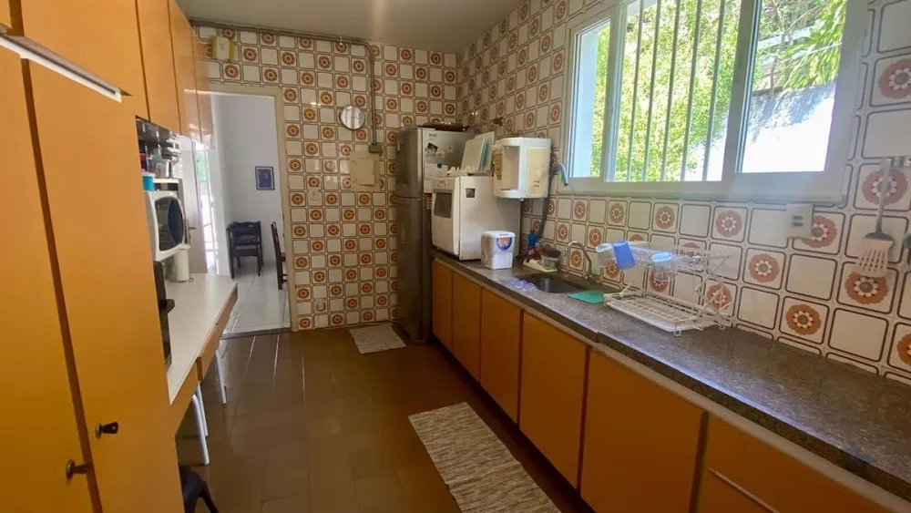 Casa, 6 quartos, 208 m² - Foto 23