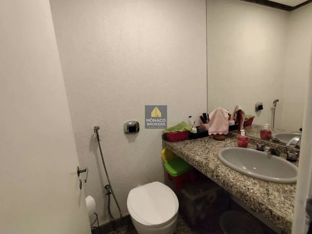 Cobertura, 3 quartos, 220 m² - Foto 3