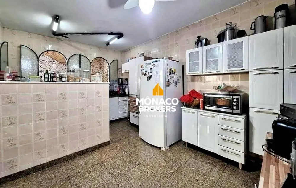 Casa, 4 quartos, 250 m² - Foto 19