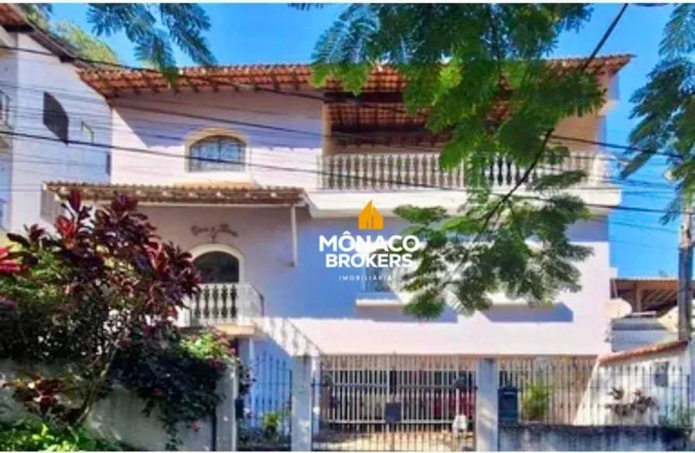 Casa, 4 quartos, 250 m² - Foto 1