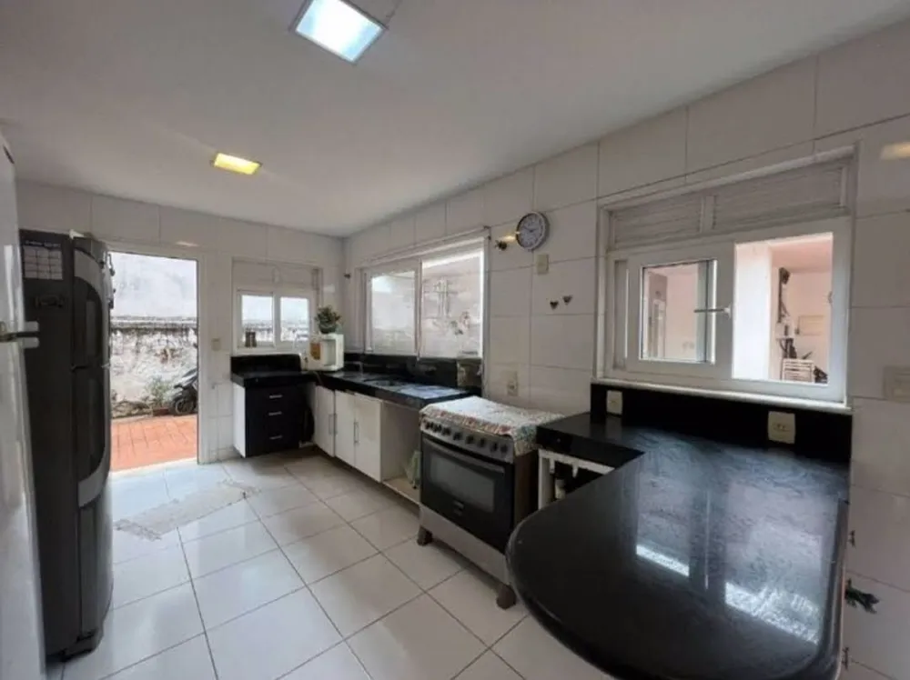 Casa, 4 quartos, 327 m² - Foto 14