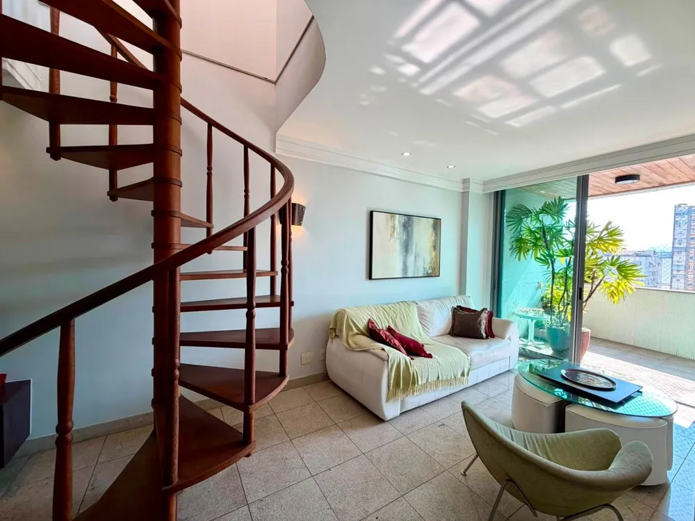 Cobertura, 3 quartos, 238 m² - Foto 2