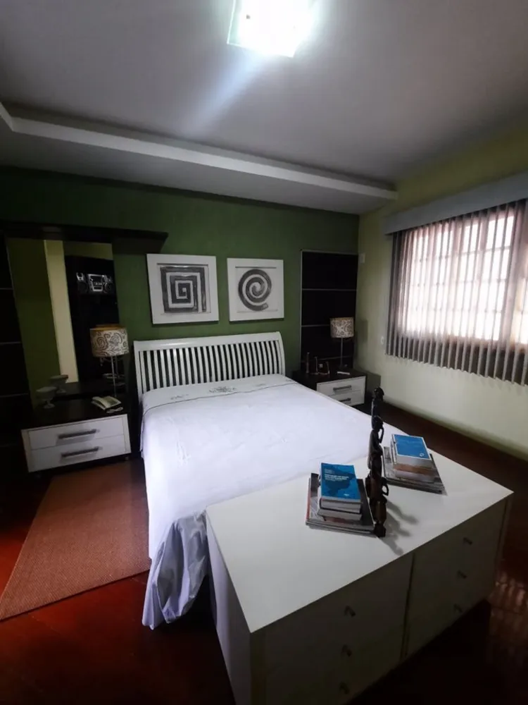 Casa, 5 quartos, 300 m² - Foto 32