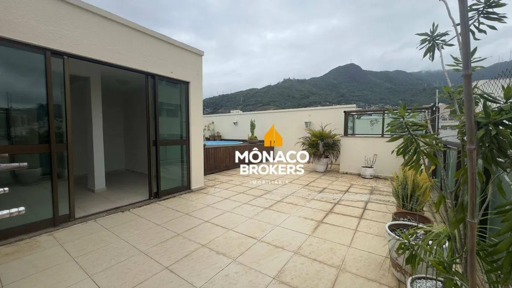 Cobertura, 3 quartos, 210 m² - Foto 1