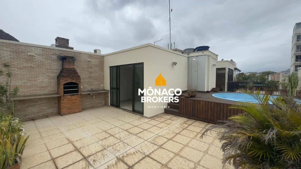 Cobertura, 3 quartos, 210 m² - Foto 2