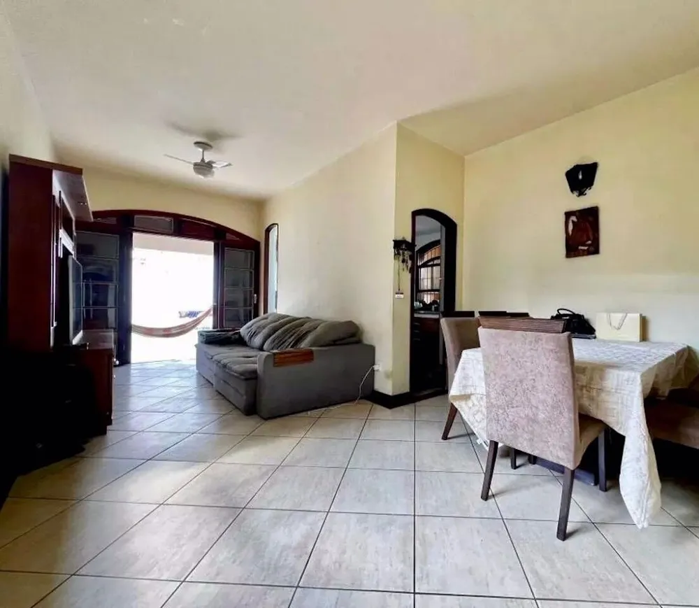 Casa, 3 quartos, 200 m² - Foto 3