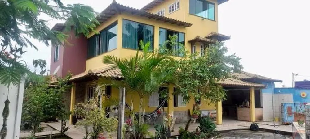 Casa, 4 quartos, 202 m² - Foto 1