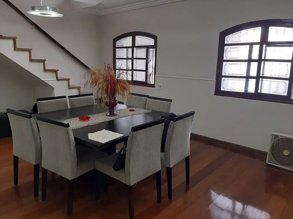Casa, 6 quartos, 295 m² - Foto 1