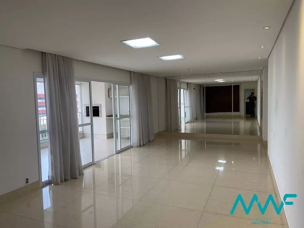 Apartamento à venda com 3 quartos, 158m² - Foto 4