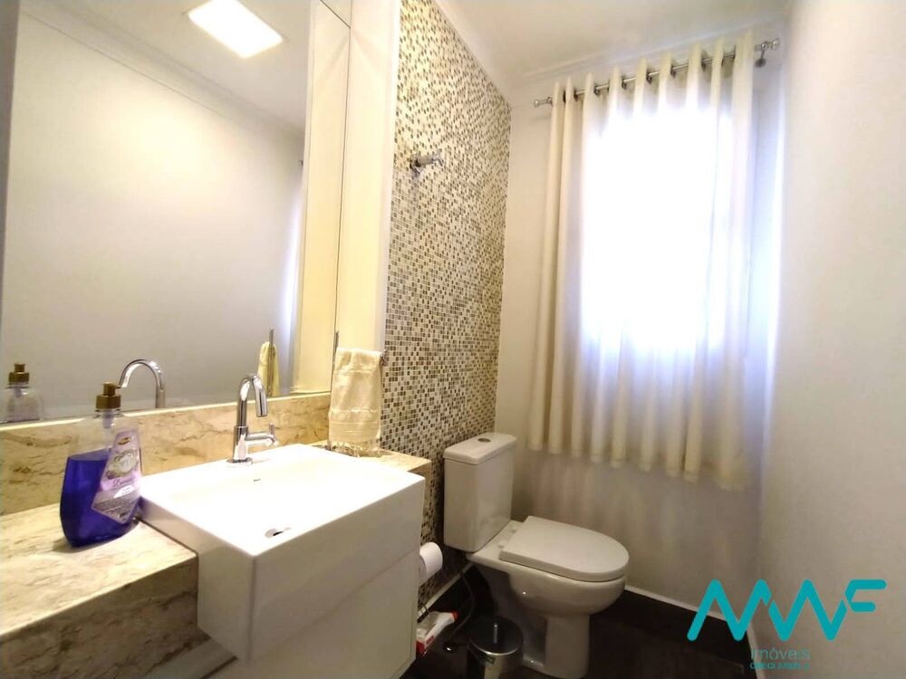 Apartamento à venda com 3 quartos, 156m² - Foto 2