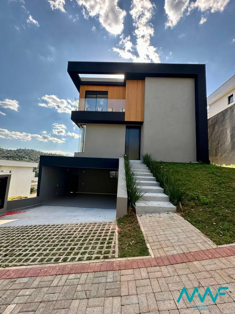 Casa de Condomínio à venda com 4 quartos, 410m² - Foto 1