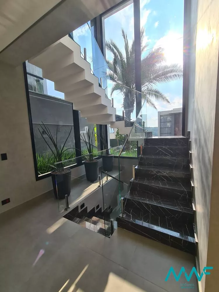 Casa de Condomínio à venda com 4 quartos, 427m² - Foto 4