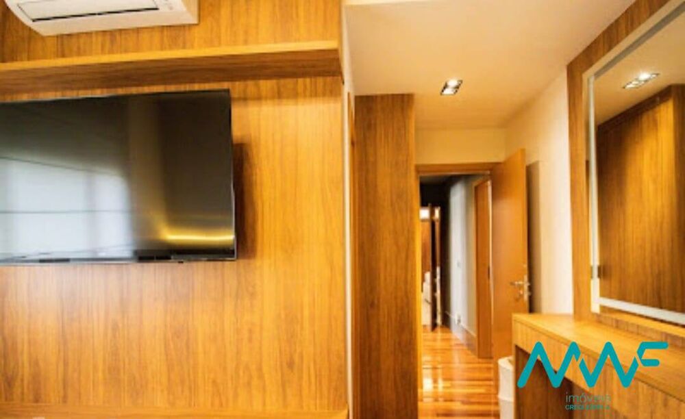 Apartamento, 3 quartos, 140 m² - Foto 1