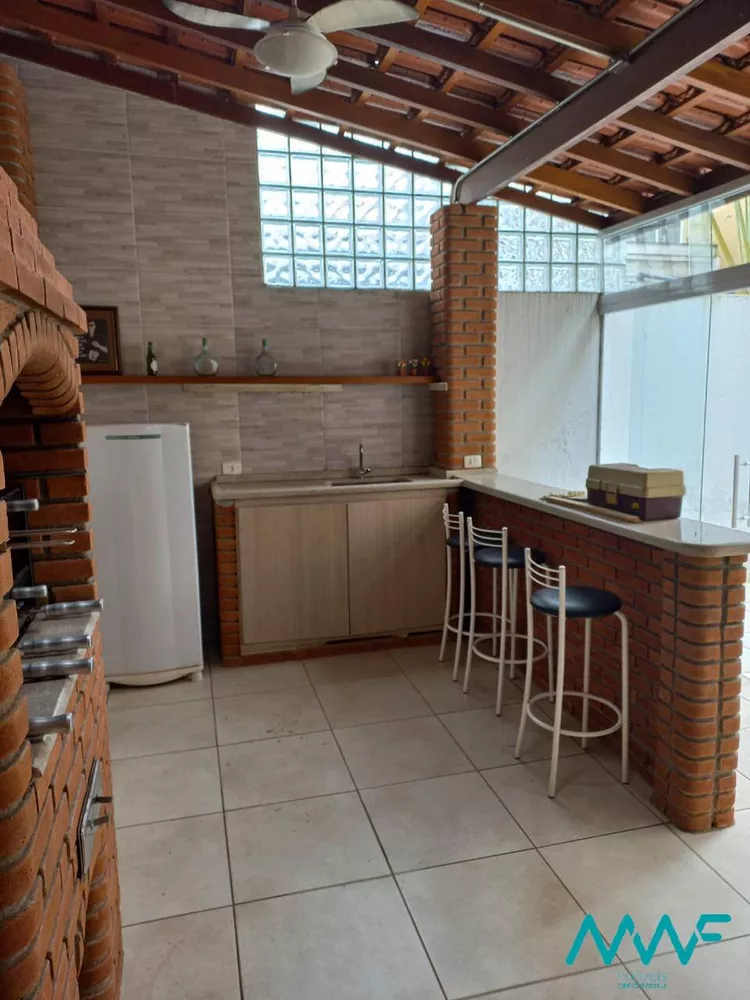 Casa de Condomínio à venda com 3 quartos, 180m² - Foto 4