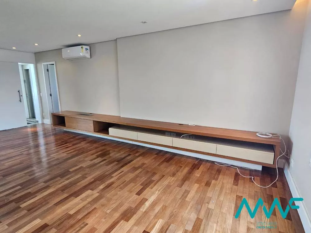 Apartamento à venda com 3 quartos, 156m² - Foto 3