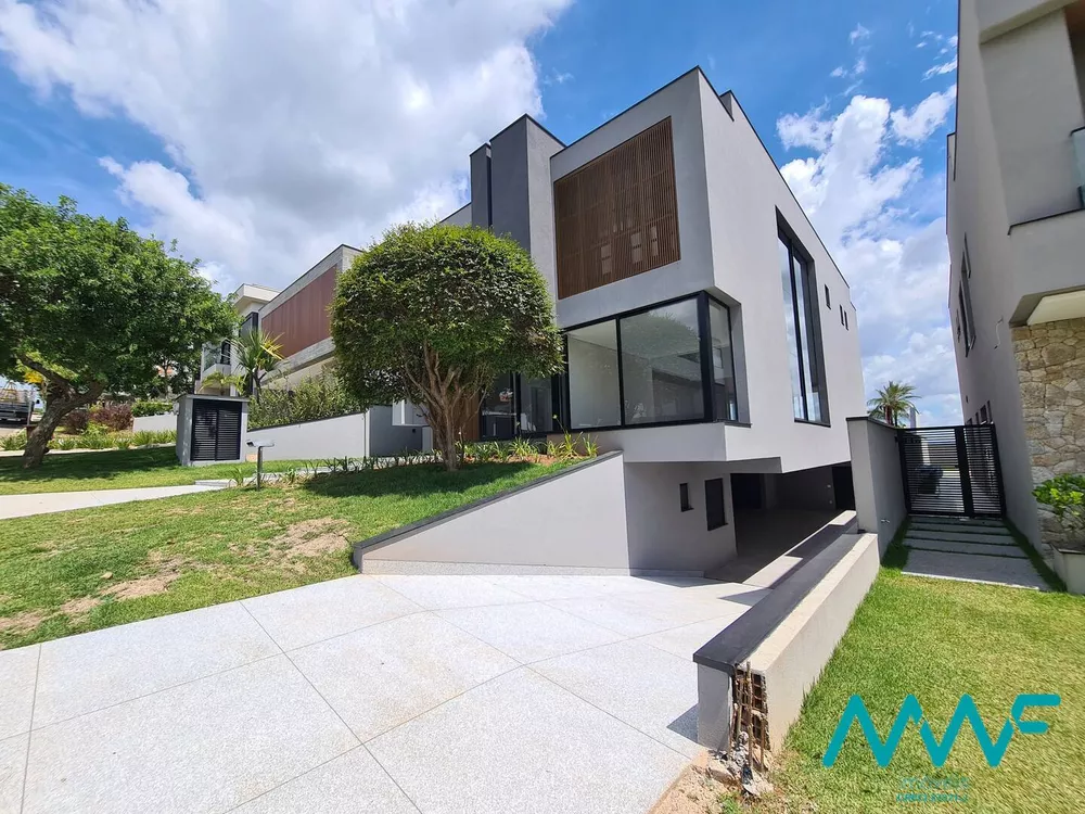 Casa de Condomínio à venda com 4 quartos, 550m² - Foto 3