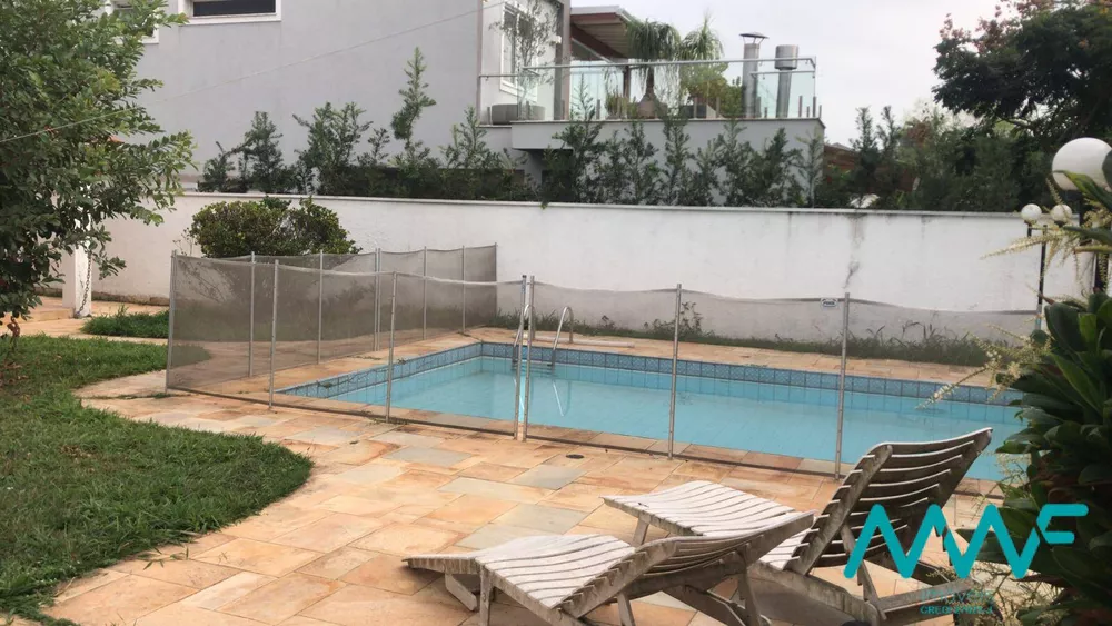 Casa de Condomínio à venda com 3 quartos, 226m² - Foto 1