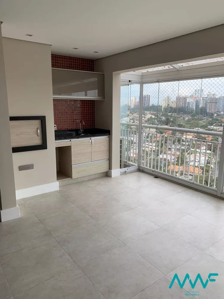 Apartamento à venda com 3 quartos, 150m² - Foto 1