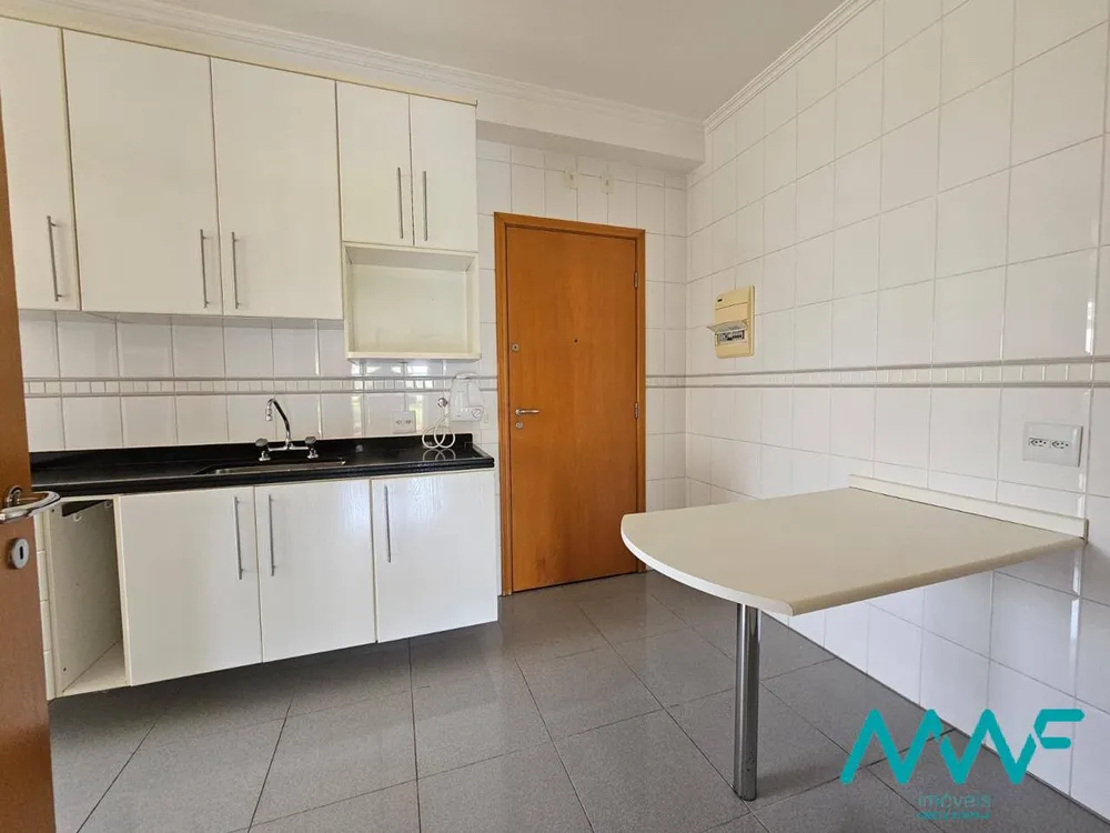 Apartamento, 3 quartos, 140 m² - Foto 3