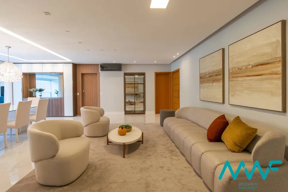 Apartamento, 3 quartos, 224 m² - Foto 2
