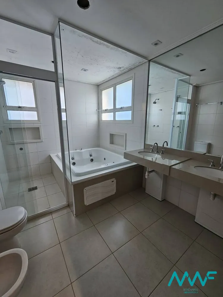 Apartamento, 4 quartos, 224 m² - Foto 1