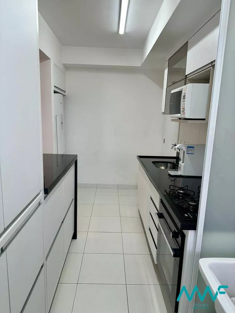 Apartamento para alugar com 3 quartos, 109m² - Foto 2