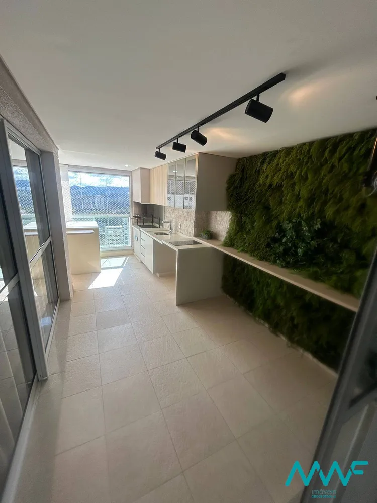 Apartamento, 3 quartos, 243 m² - Foto 1